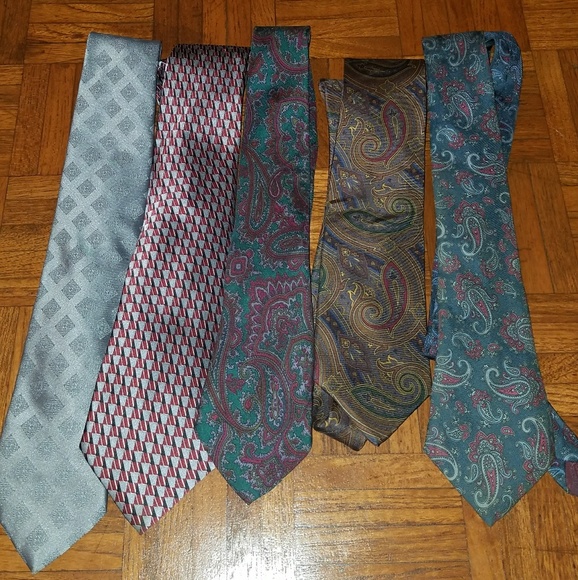 Bundle of 5 Men's Ties check mark ✅ SOLD ✔️ - Picture 2 of 6